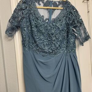Elegant Blue Oleg Cassini Lace Dress Sz 22